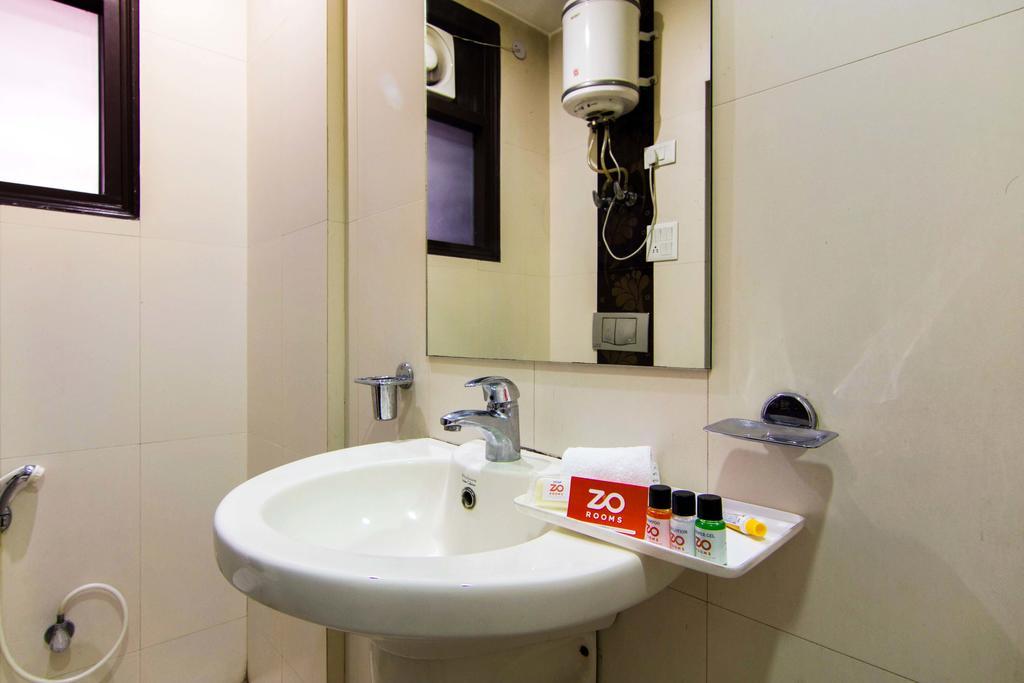 Hotel Rahul Palace Нью-Дели Экстерьер фото