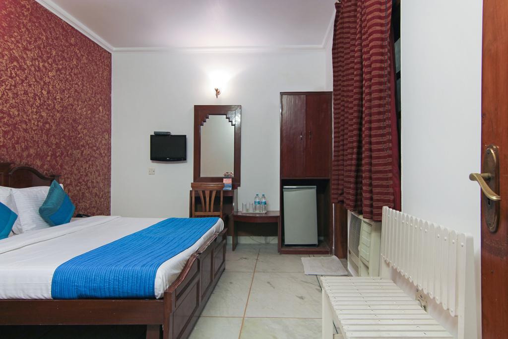 Hotel Rahul Palace Нью-Дели Номер фото