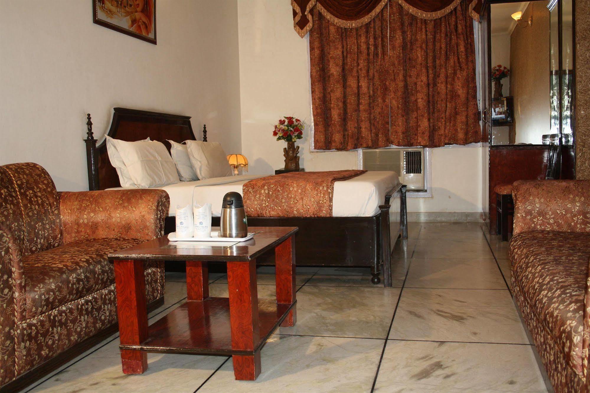 Hotel Rahul Palace Нью-Дели Номер фото